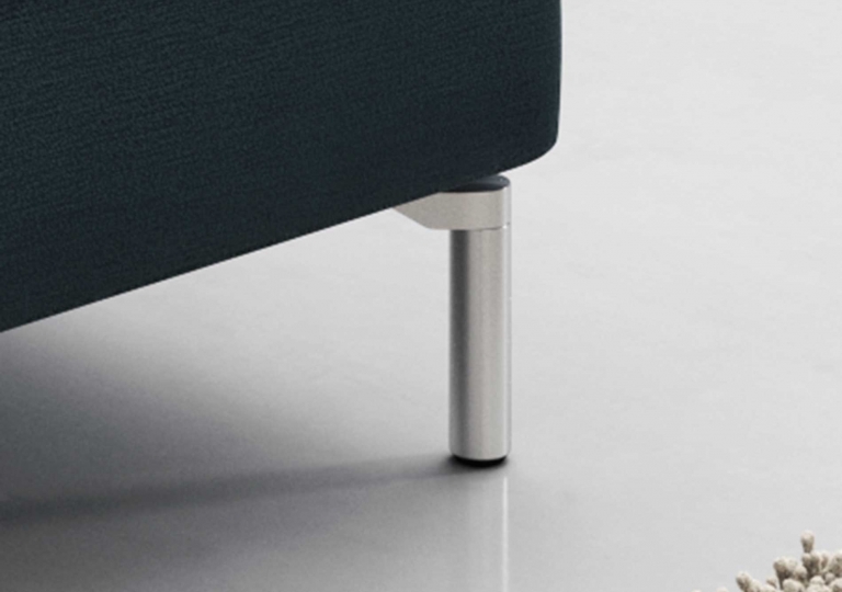 Aurora-II-Detail-Metallfuß_chrom_D04